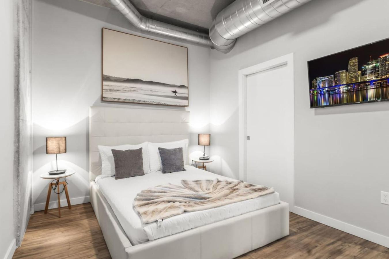 Modern 2 Bed Getaway Steps From Tropicana Field St. Petersburg Kültér fotó