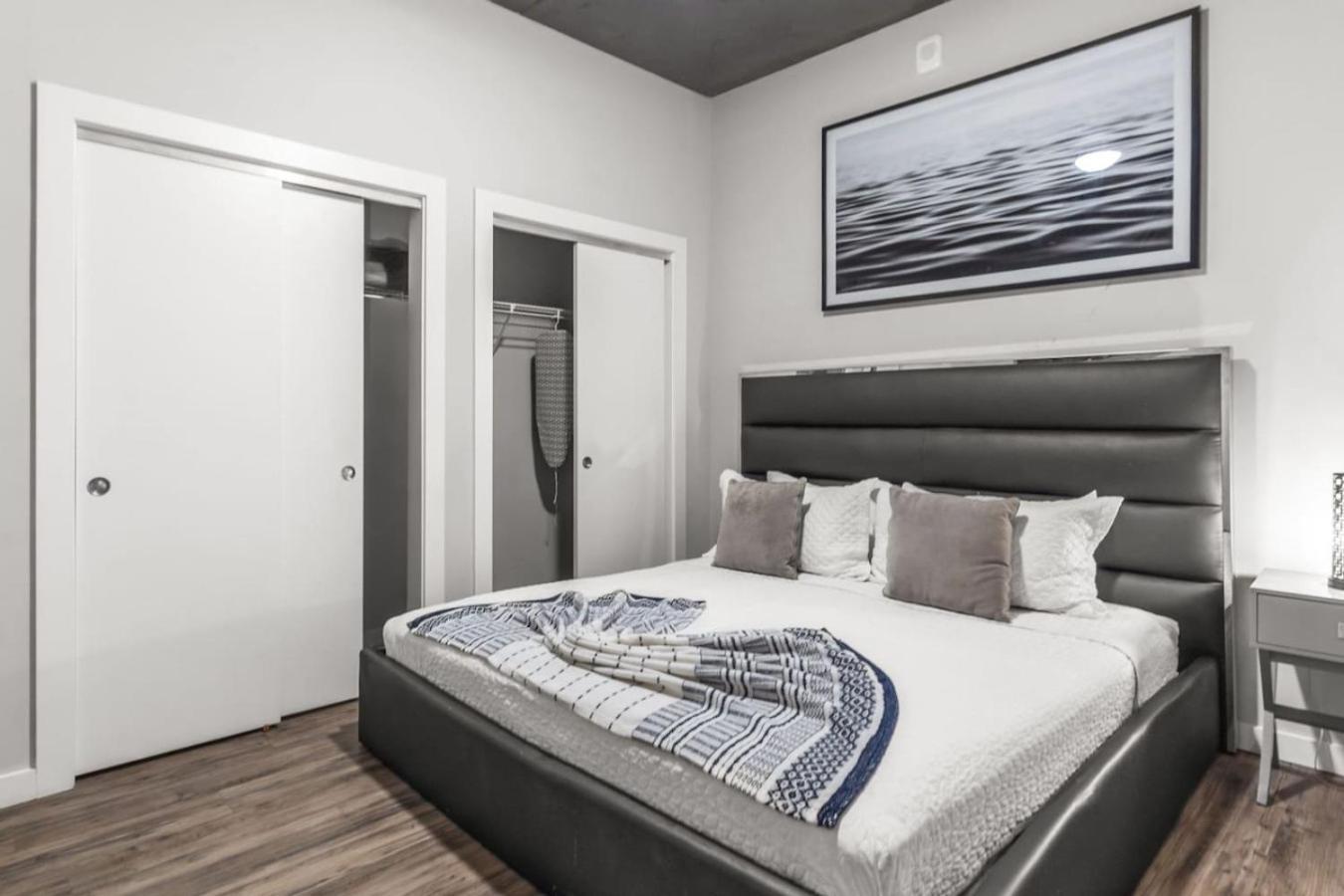 Modern 2 Bed Getaway Steps From Tropicana Field St. Petersburg Kültér fotó